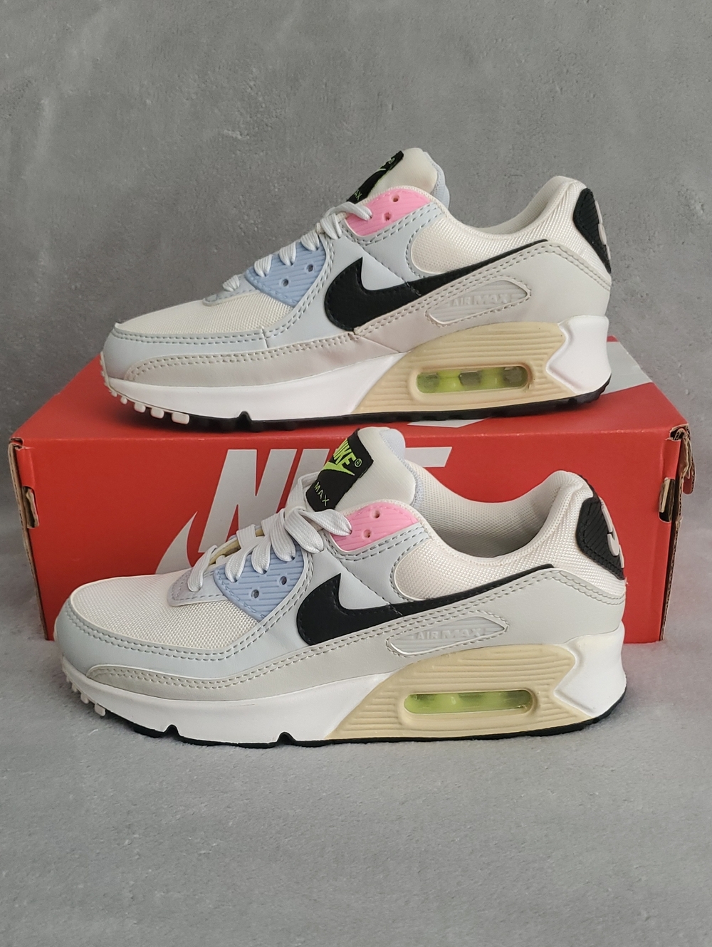 🆕️ NIKE Air Max 90 Summit White/ Black-Light Bone Sneakers WOMEN'S SIZE: 5